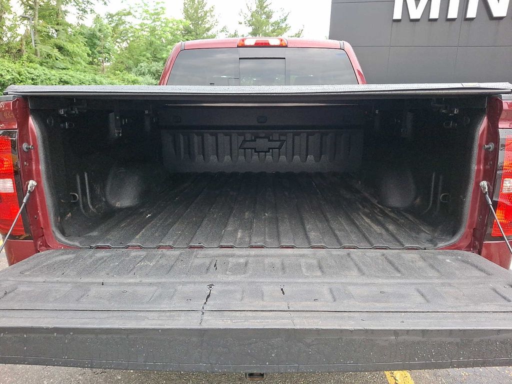 Thumbnail: 2015 Chevrolet Silverado 1500 - 26