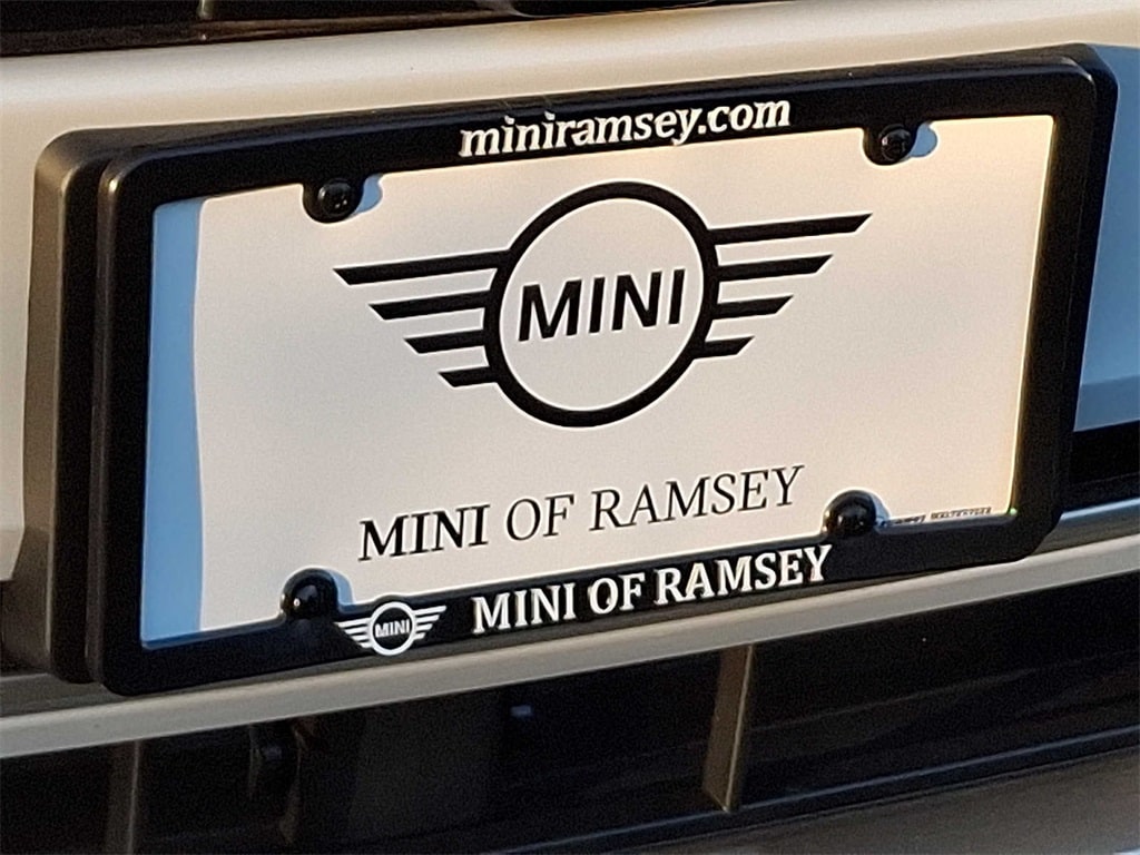Thumbnail: 2023 MINI Cooper - 30