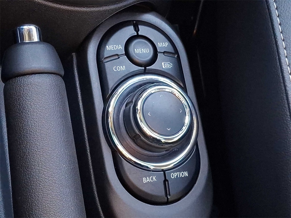 Thumbnail: 2023 MINI Cooper Hardtop - 23