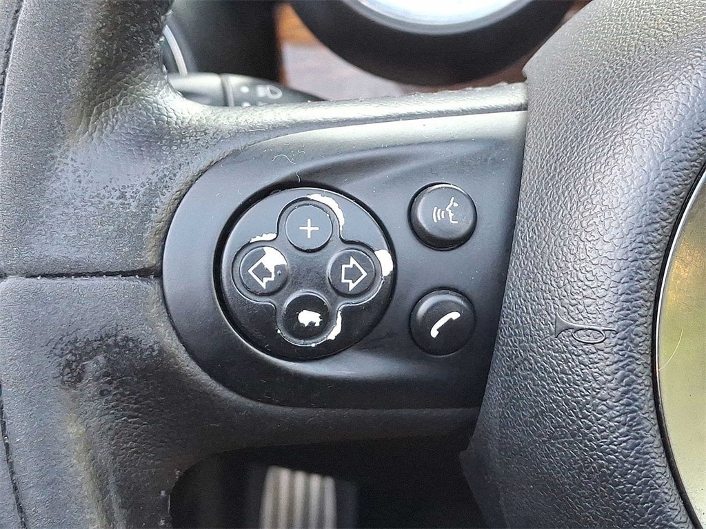 Thumbnail: 2011 MINI Cooper - 16