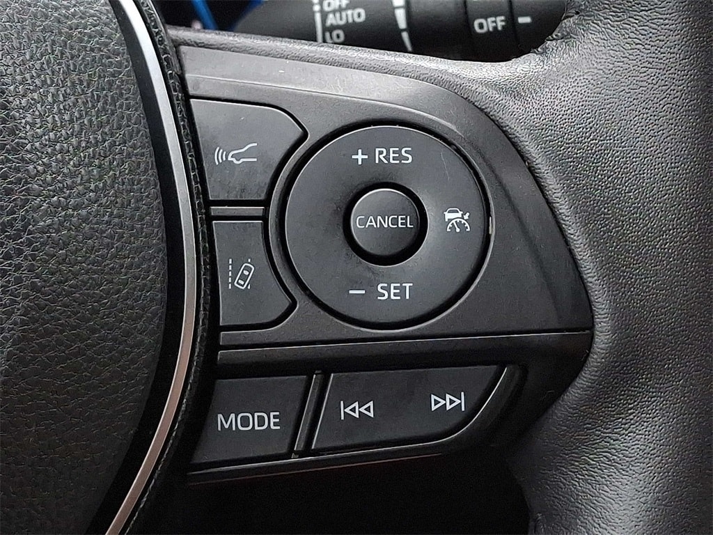 2021 Toyota RAV4 Limited 19