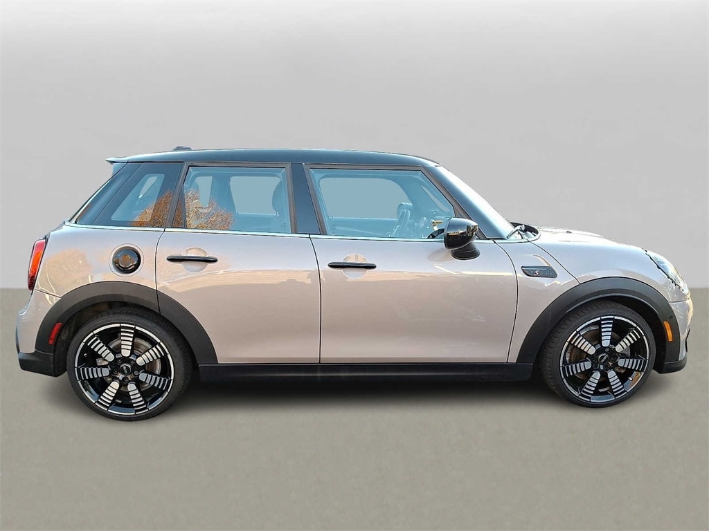 Thumbnail: 2024 MINI Cooper Hardtop - 2