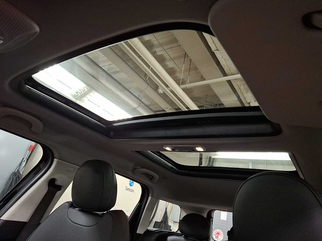 Thumbnail: 2024 MINI Cooper Countryman - 11