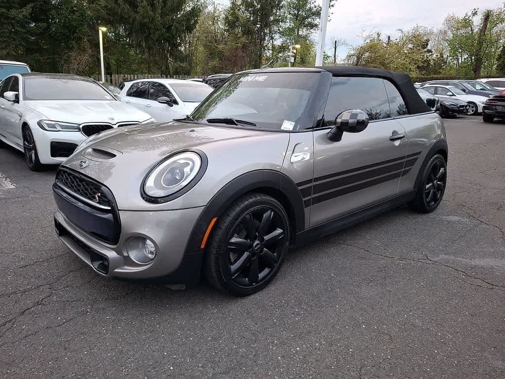 Thumbnail: 2017 MINI Cooper Convertible - 29