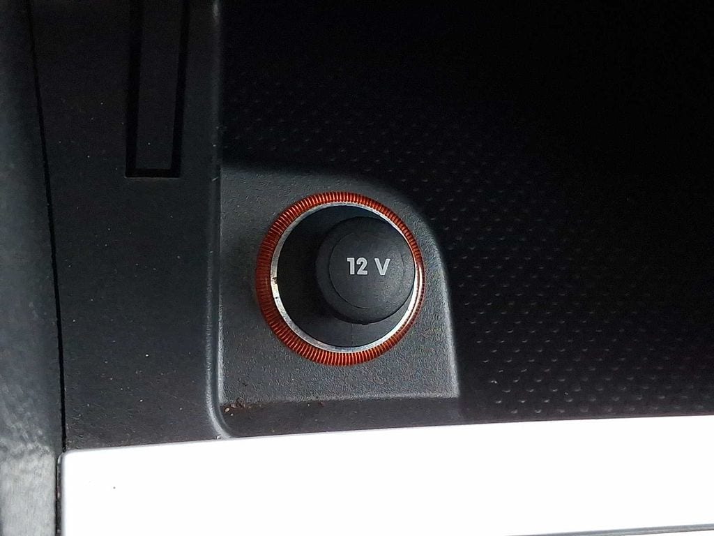 Thumbnail: 2013 Volkswagen Passat - 20