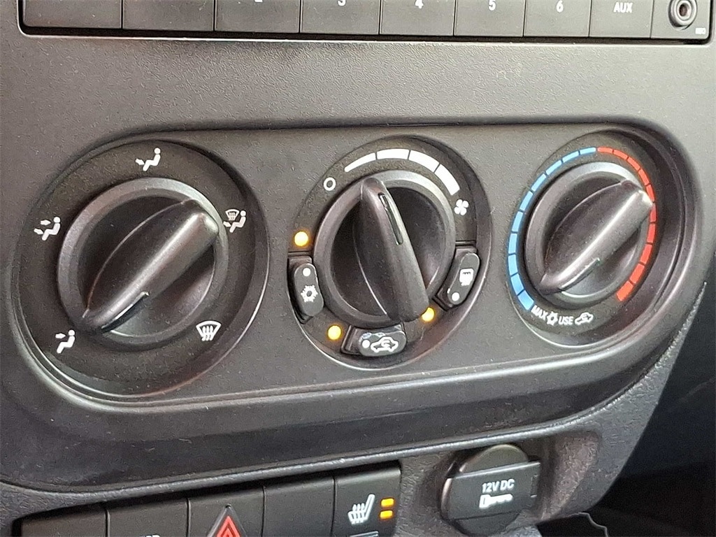 Thumbnail: 2009 Jeep Compass - 15