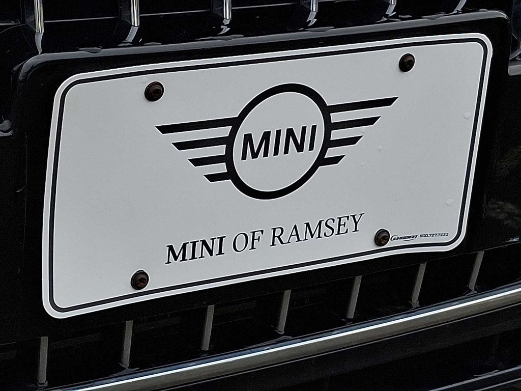 Thumbnail: 2013 Volkswagen Passat - 30