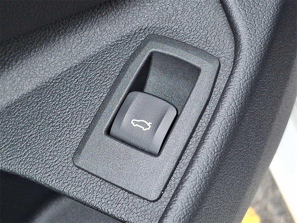 Thumbnail: 2023 BMW 4 Series - 23