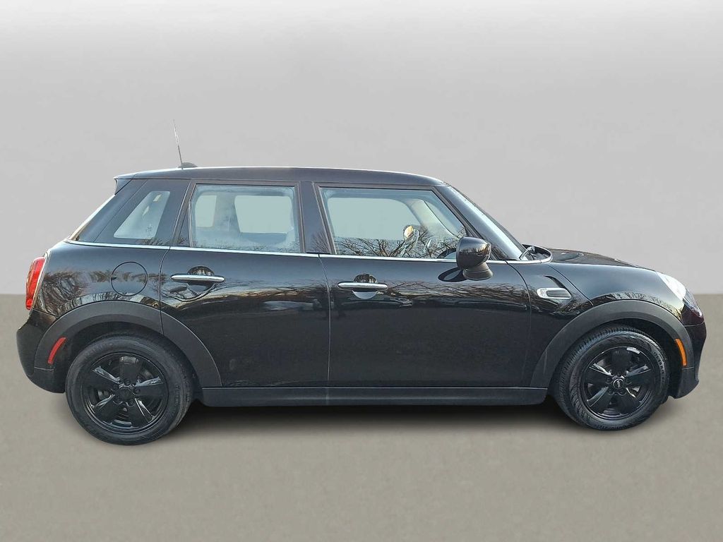 Thumbnail: 2020 MINI Cooper Hardtop - 4