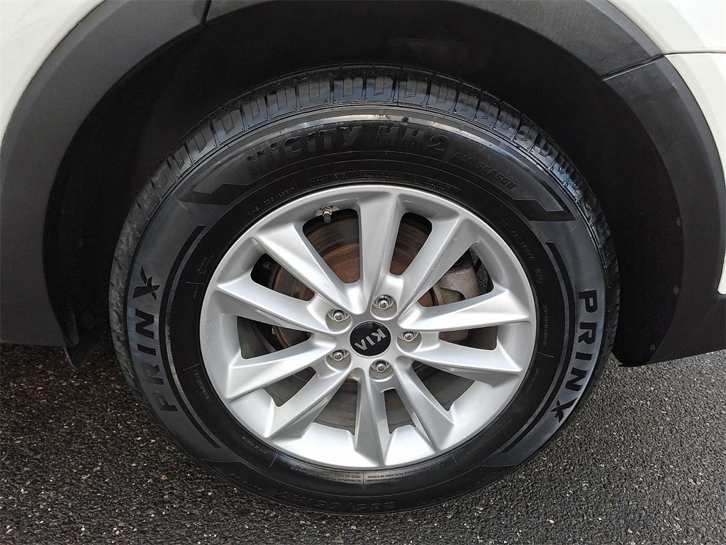 Thumbnail: 2019 Kia Sorento - 7