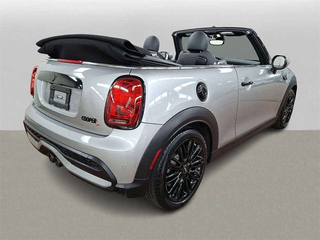 Thumbnail: 2023 MINI Cooper Convertible - 4
