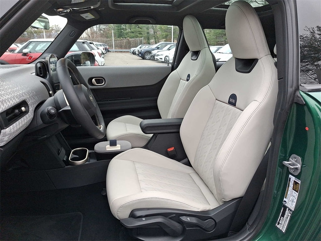 Thumbnail: 2025 MINI Cooper Hardtop - 13