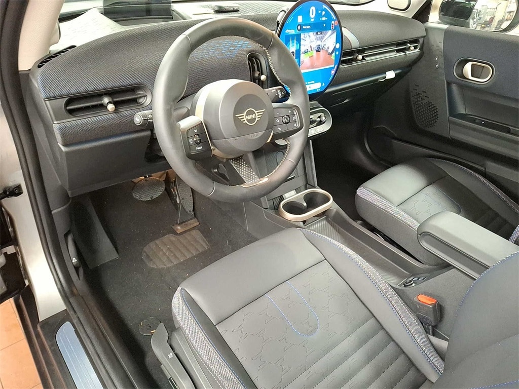 Thumbnail: 2025 MINI Cooper Hardtop - 10