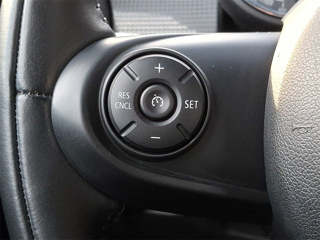 Thumbnail: 2018 MINI Cooper Convertible - 17