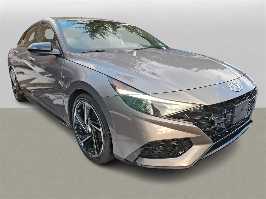 Thumbnail: 2022 Hyundai Elantra - 3