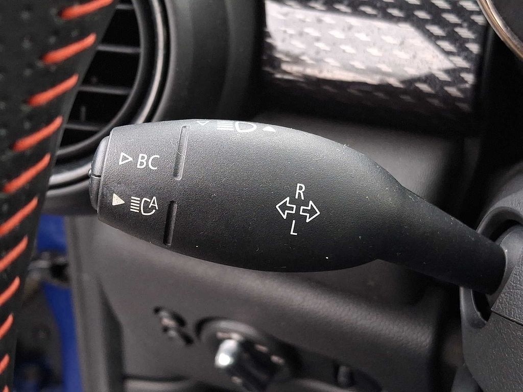 Thumbnail: 2021 MINI Cooper Hardtop - 20