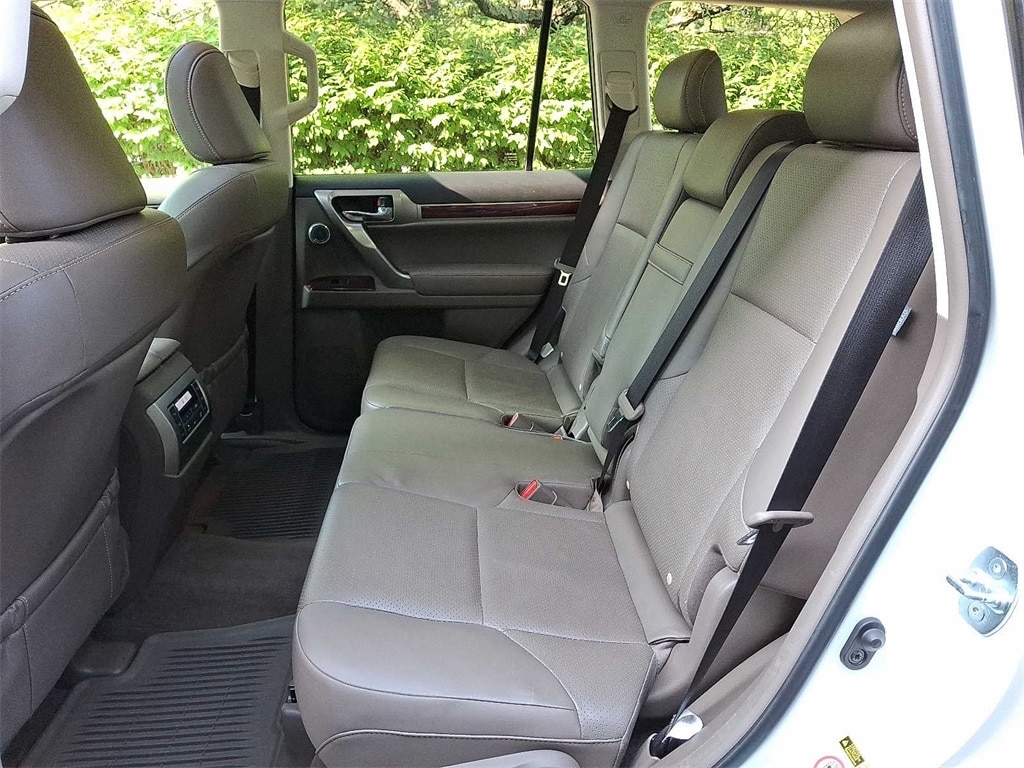 Thumbnail: 2019 Lexus GX - 8