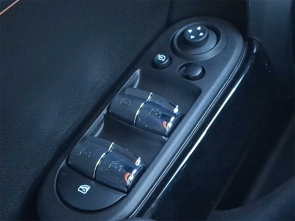 Thumbnail: 2023 MINI Cooper Hardtop - 24