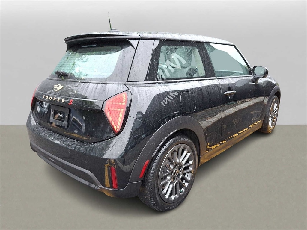 2025 MINI Cooper Hardtop S 4