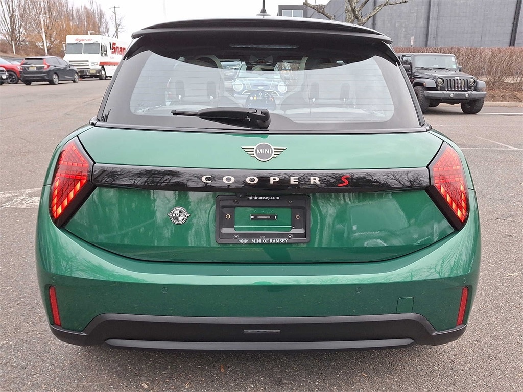 Thumbnail: 2025 MINI Cooper Hardtop - 6