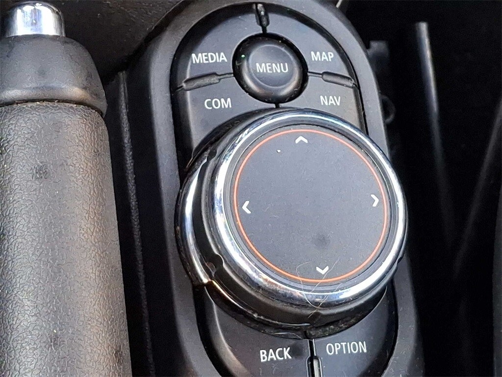 Thumbnail: 2019 MINI Cooper Convertible - 18