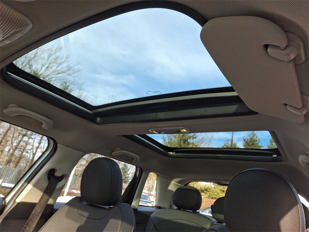 Thumbnail: 2023 MINI Cooper Hardtop - 12