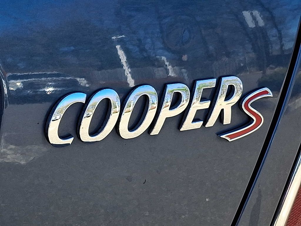 Thumbnail: 2010 MINI Cooper - 28