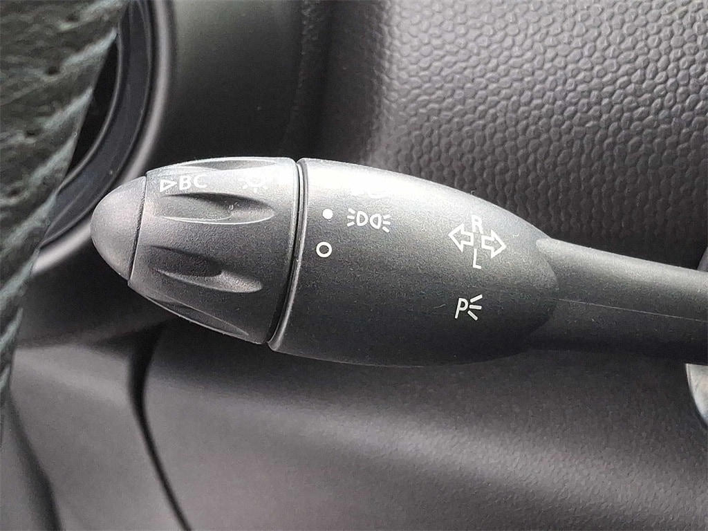 Thumbnail: 2014 MINI Cooper Countryman - 22