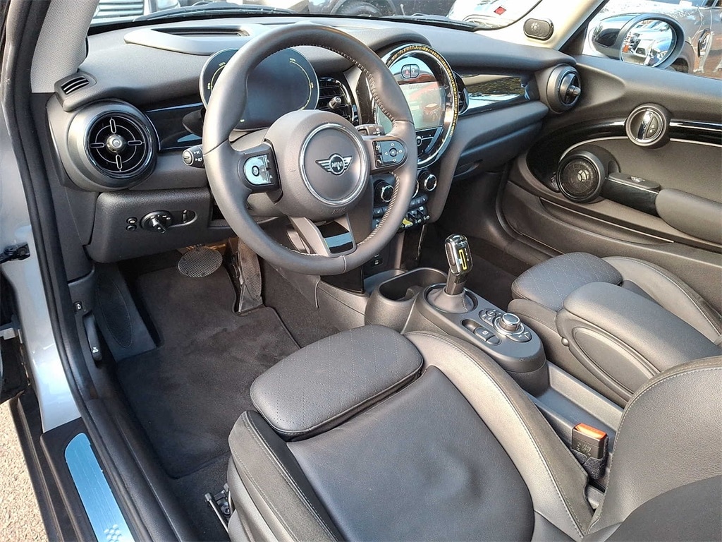 Thumbnail: 2024 MINI Cooper Hardtop - 8