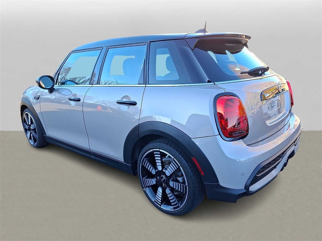 Thumbnail: 2024 MINI Cooper Hardtop - 5