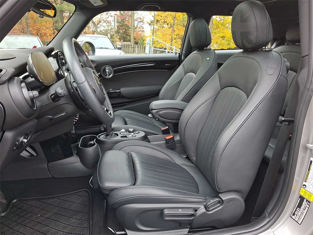 Thumbnail: 2023 MINI Cooper Hardtop - 12