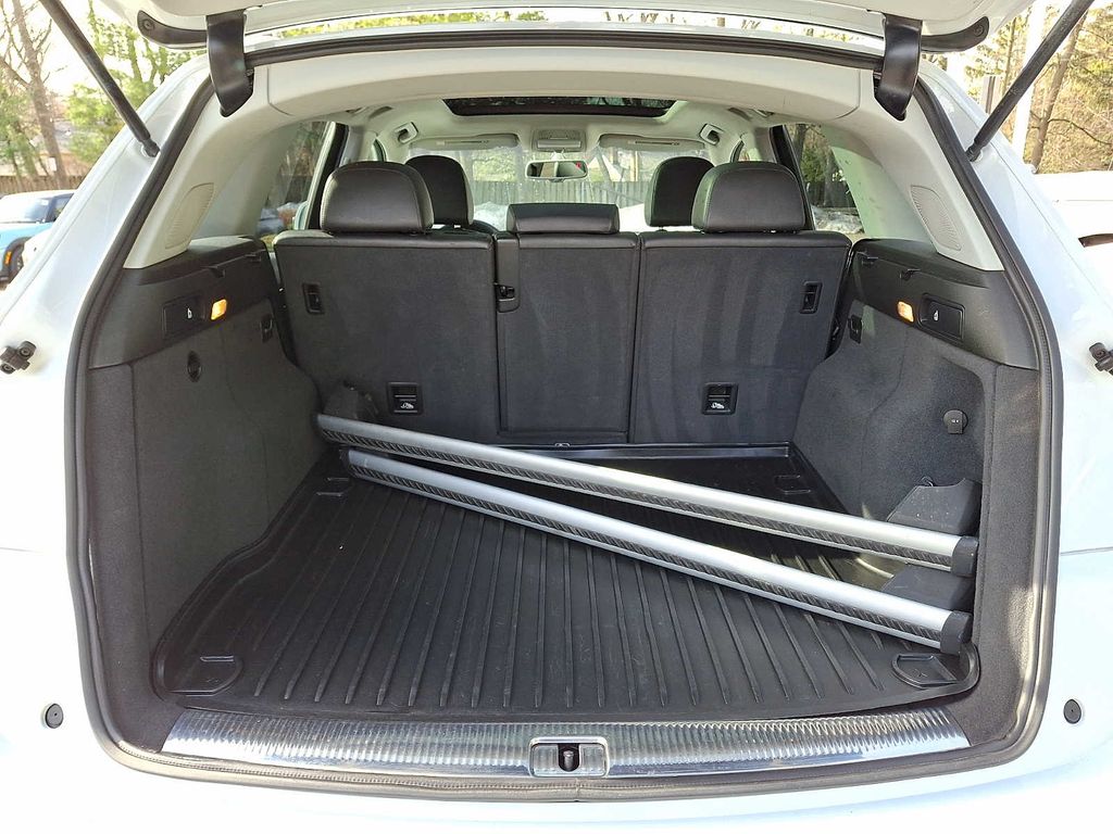 Thumbnail: 2014 Audi Q5 - 26