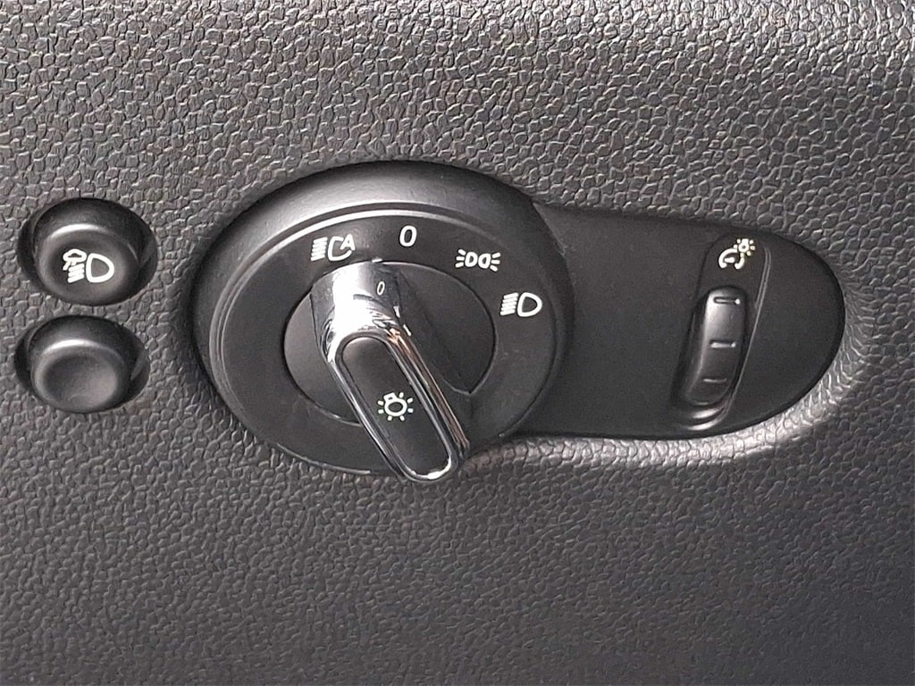 Thumbnail: 2022 MINI Cooper Convertible - 23