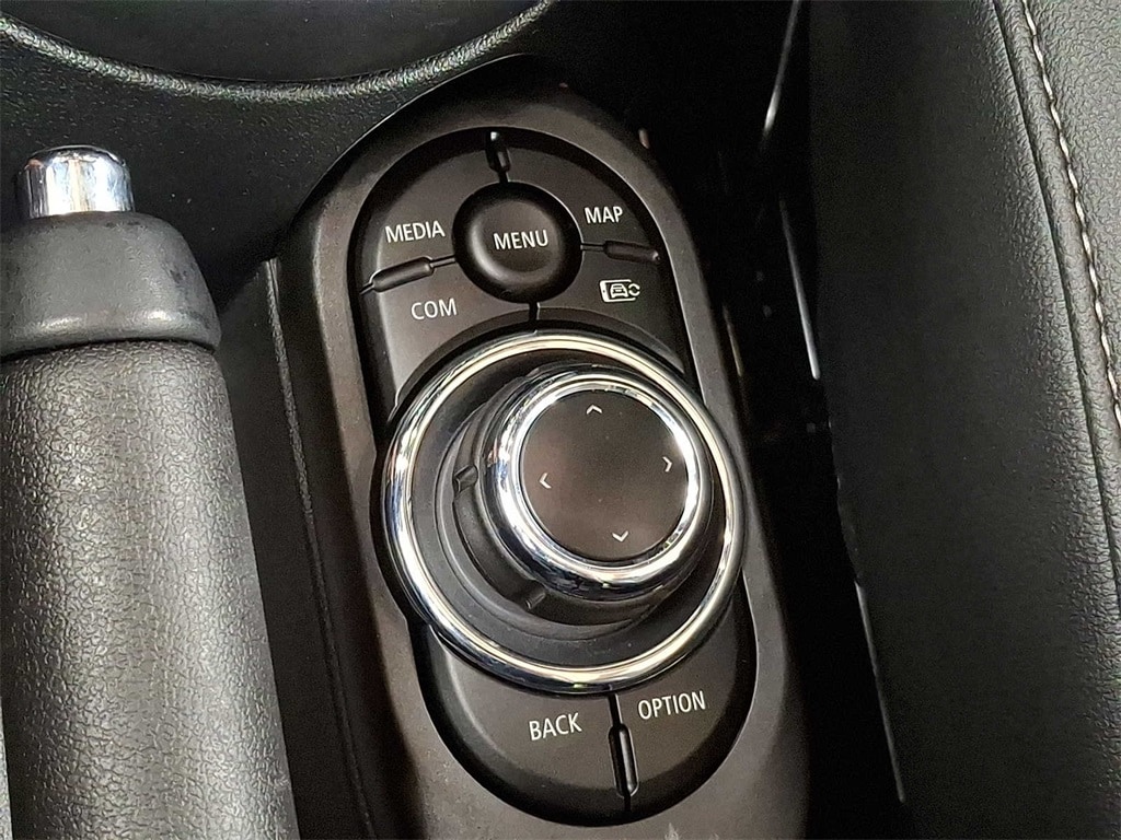 Thumbnail: 2023 MINI Cooper Convertible - 20