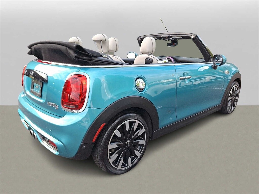 2019 Mini Cooper S Iconic photo 4