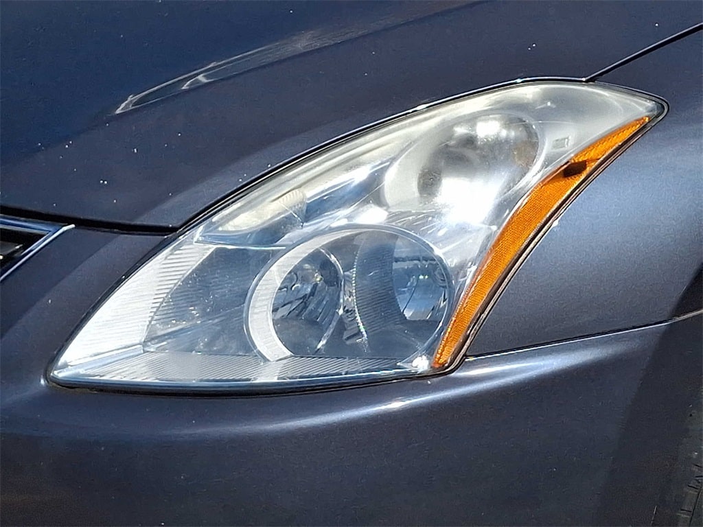 Thumbnail: 2010 Nissan Altima - 8