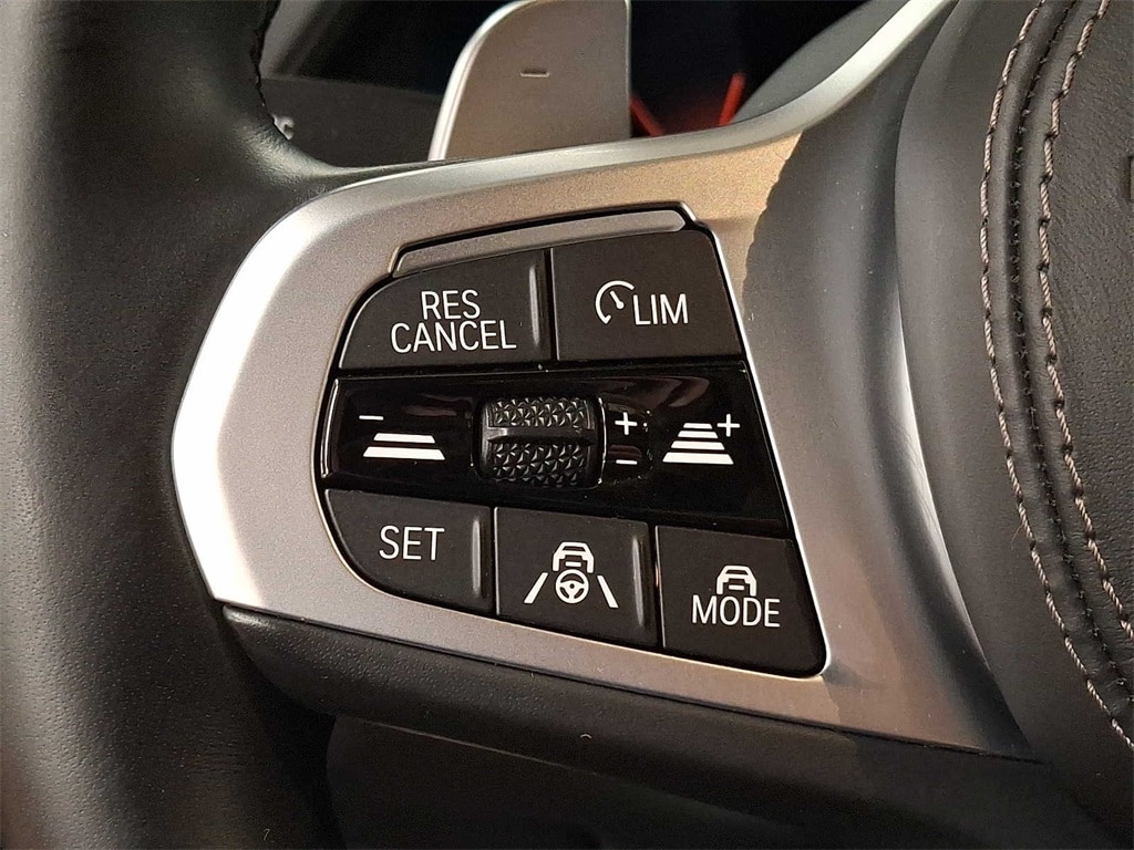 Thumbnail: 2022 BMW X6 - 18