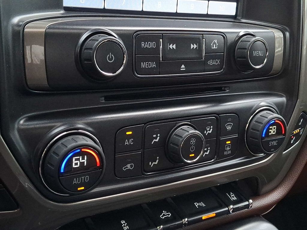 Thumbnail: 2015 Chevrolet Silverado 1500 - 13