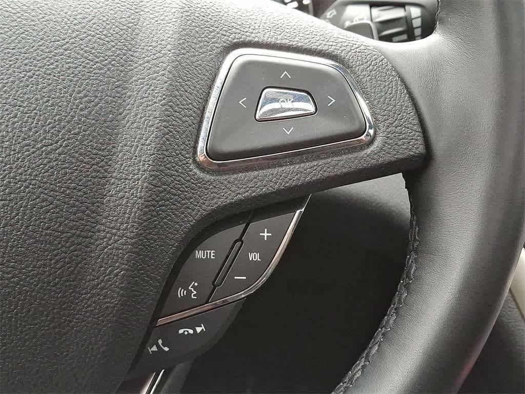 Thumbnail: 2019 Lincoln MKC - 17