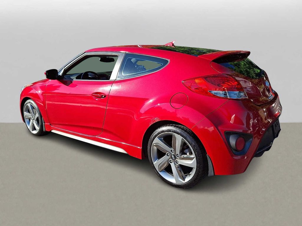 Thumbnail: 2013 Hyundai Veloster - 4