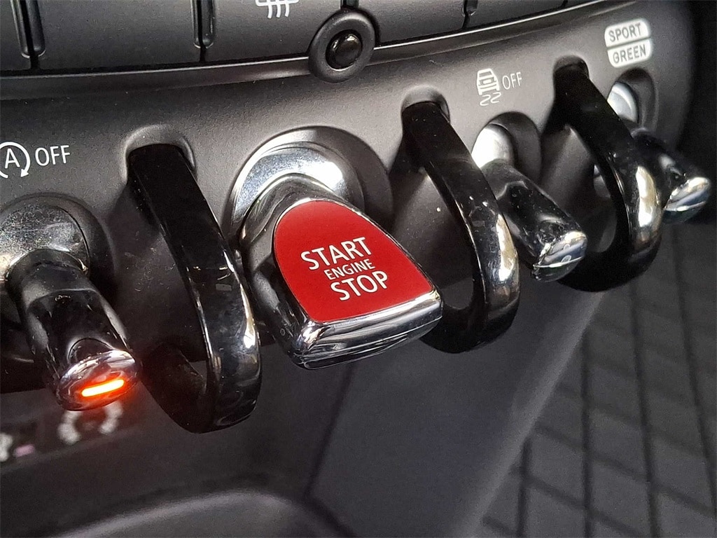 Thumbnail: 2018 MINI Cooper Convertible - 19