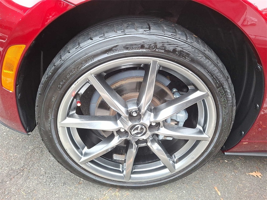 Thumbnail: 2023 Mazda MX-5 Miata - 6