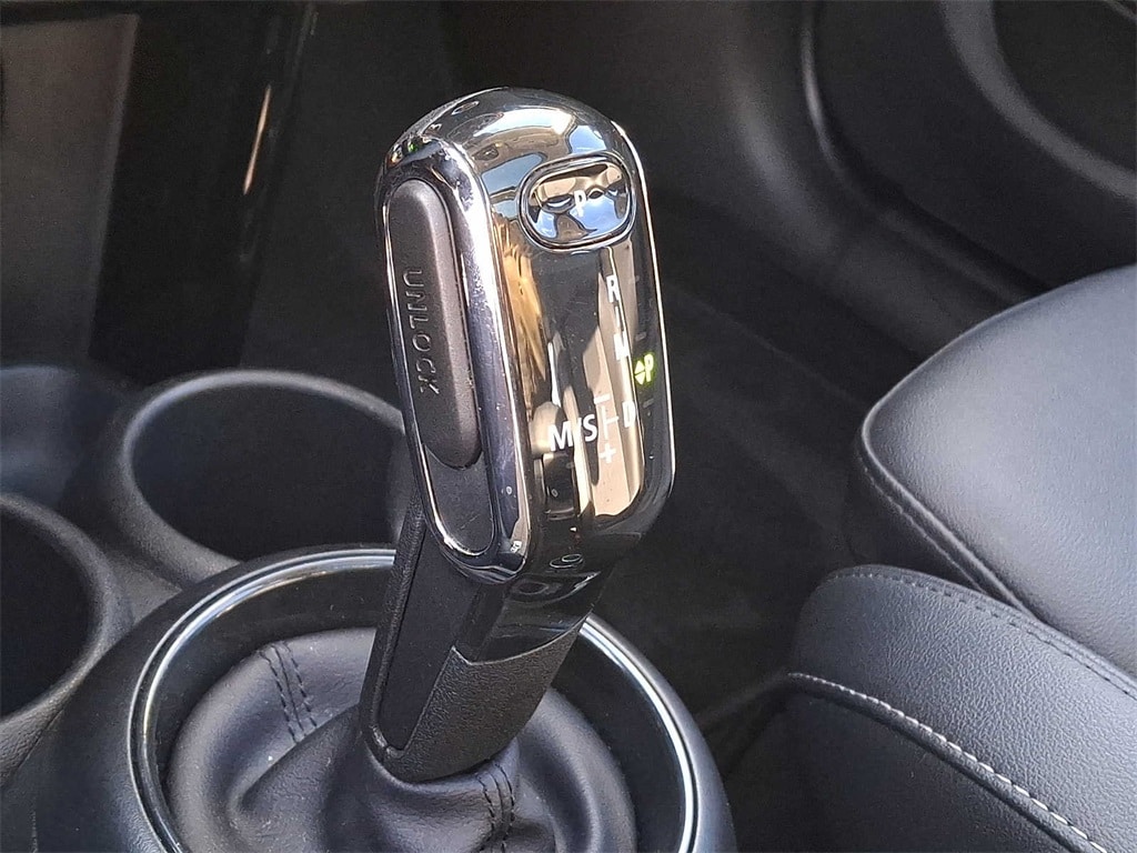 Thumbnail: 2023 MINI Cooper Hardtop - 14