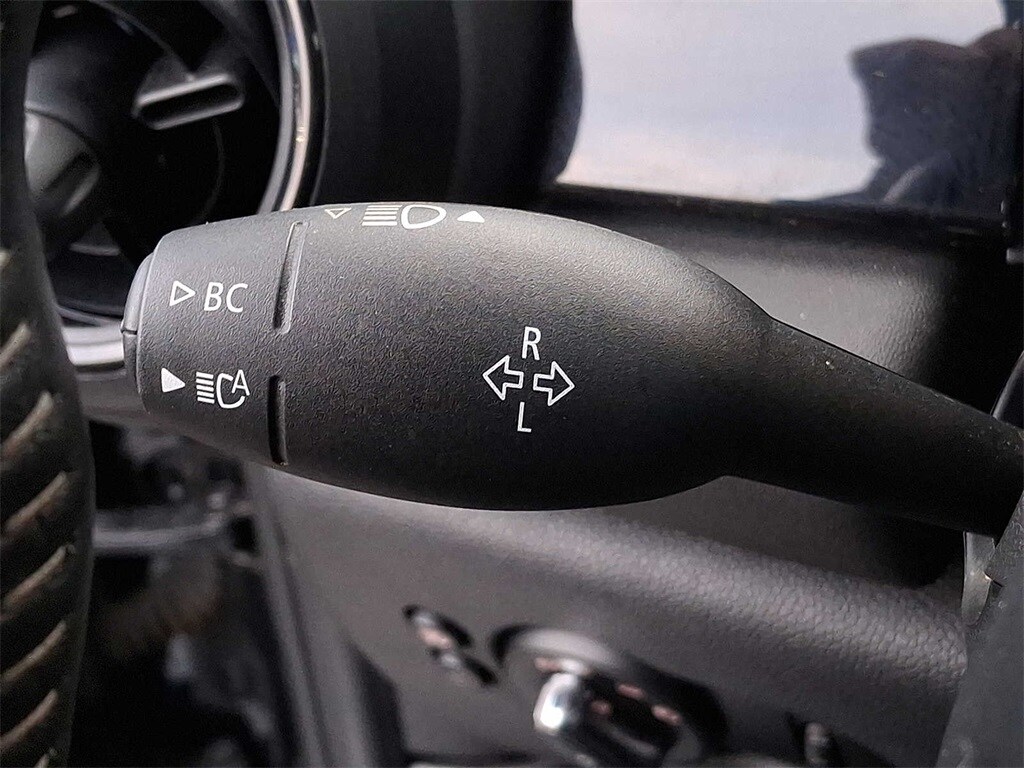 Thumbnail: 2023 MINI Cooper Hardtop - 25