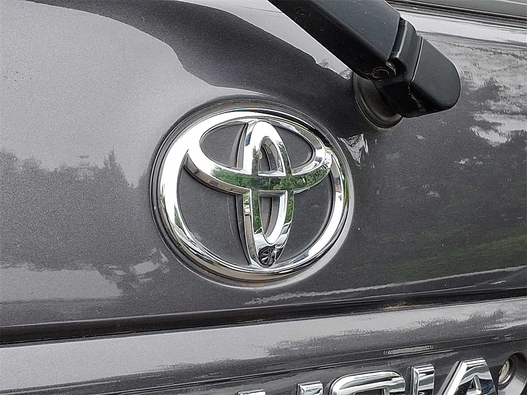 Thumbnail: 2019 Toyota Sequoia - 28