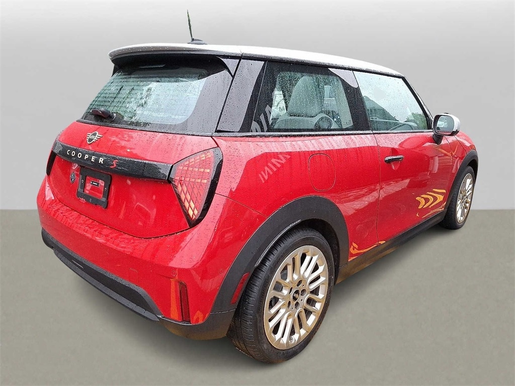 2025 MINI Cooper Hardtop S 4