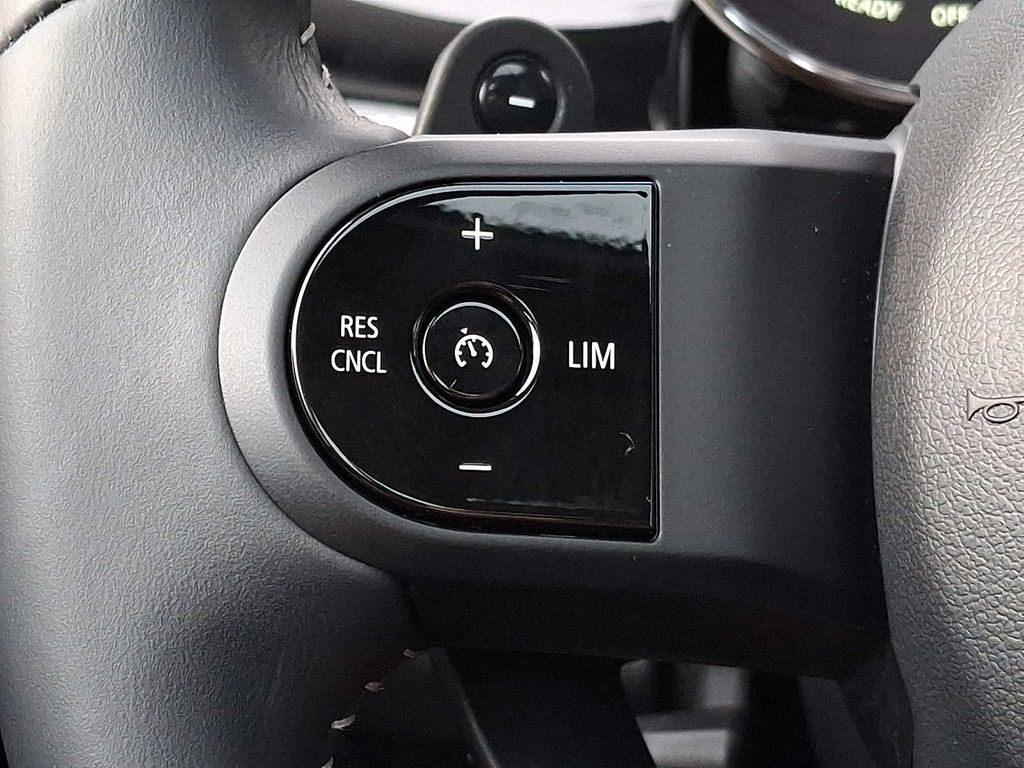 Thumbnail: 2024 MINI Cooper Hardtop - 19