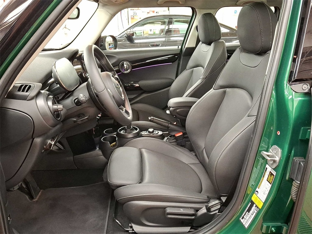 Thumbnail: 2024 MINI Cooper Hardtop - 10