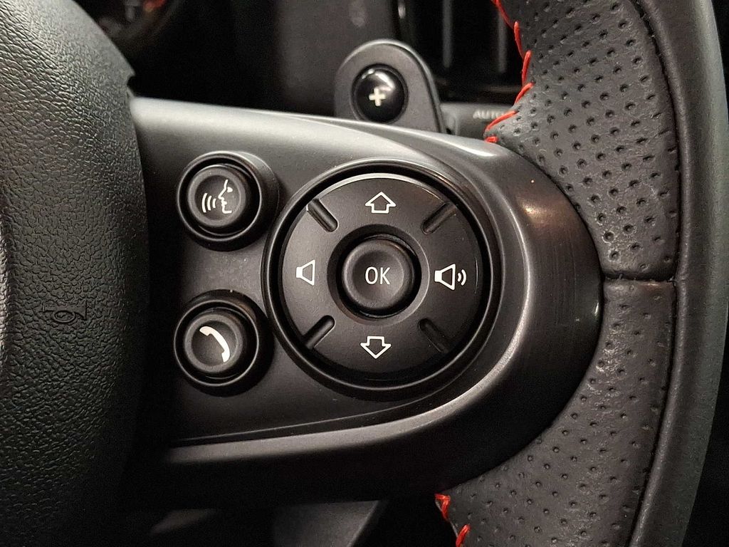 Thumbnail: 2020 MINI Cooper Countryman - 17