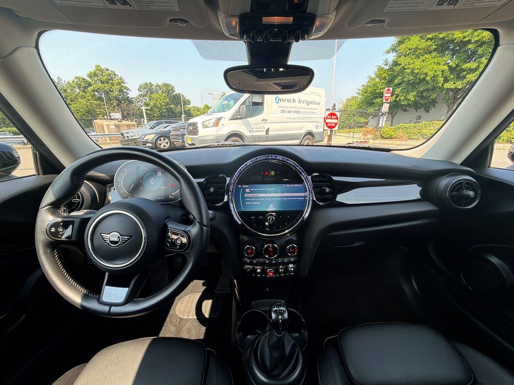 Thumbnail: 2023 MINI Cooper - 17